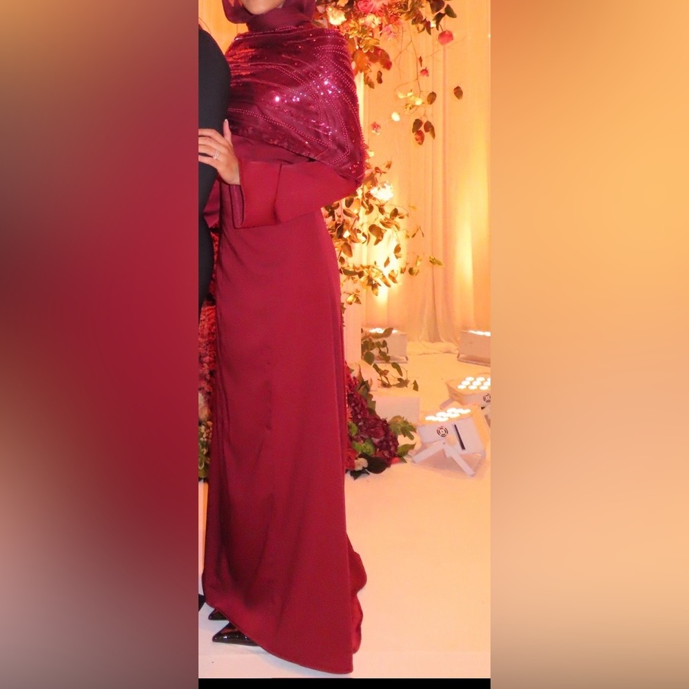 Elegant Burgundy Evening Gown